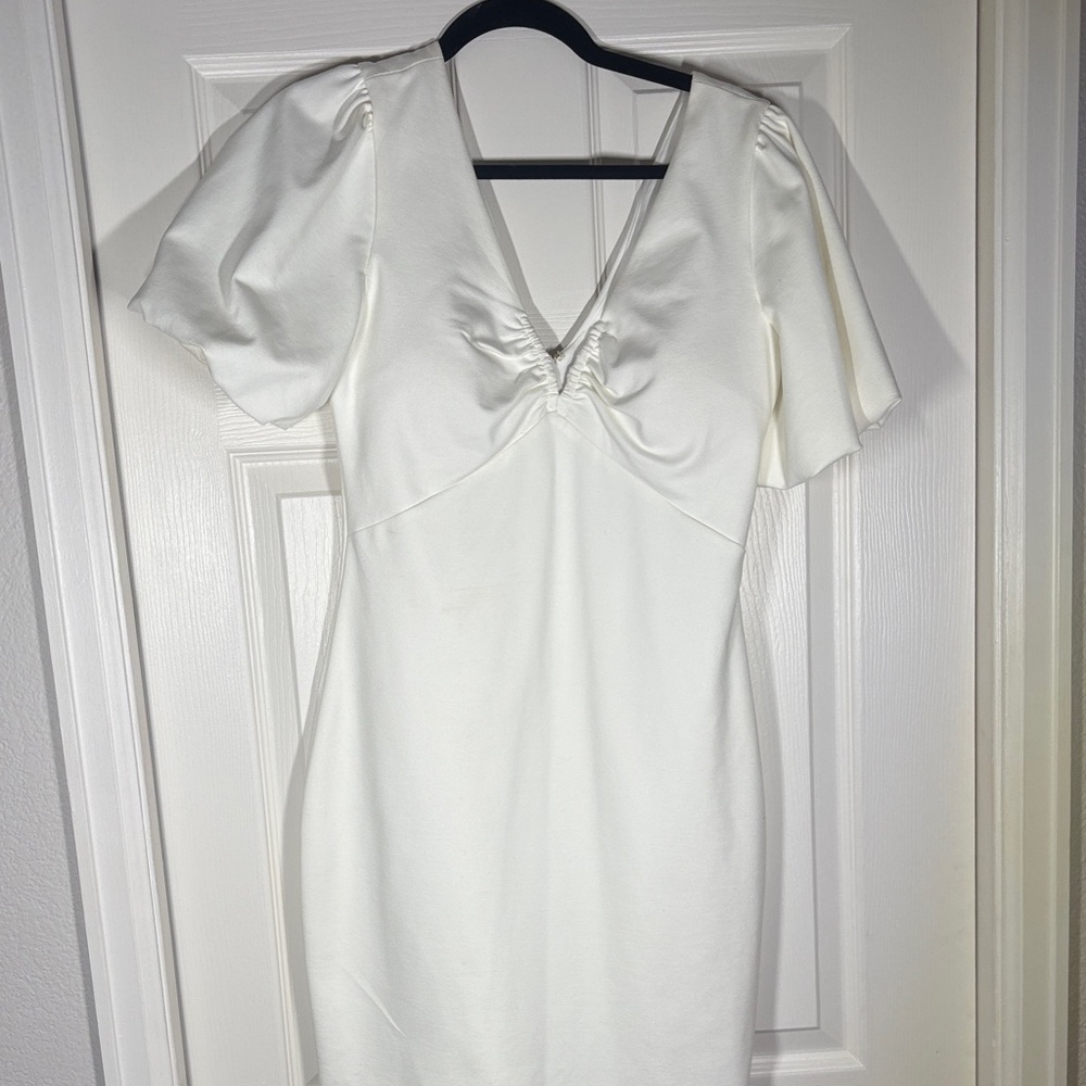 Guess Size 10 Elegant White Dress Sweetheart Neckline